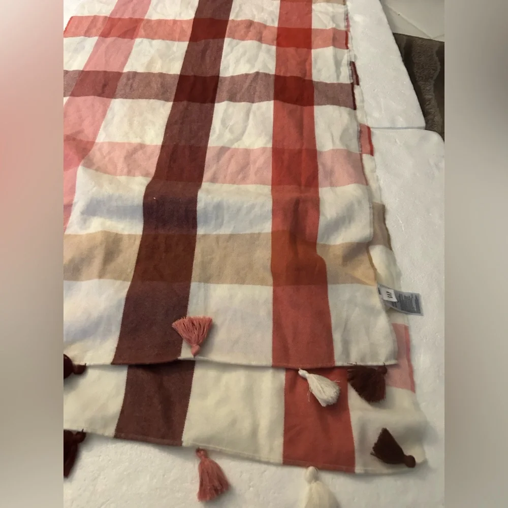 Gap large checkered scarf tassels white pink tan burgundy